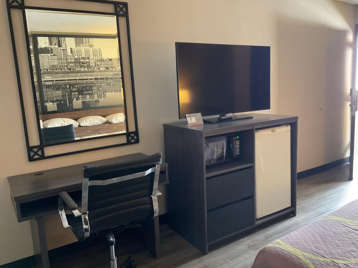 Super 8 By Wyndham Chattanooga/east Ridge Hotel 2*
