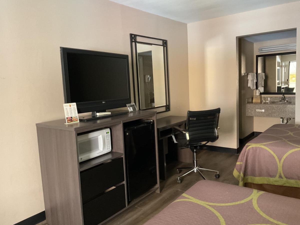 Super 8 By Wyndham Chattanooga/east Ridge 2*