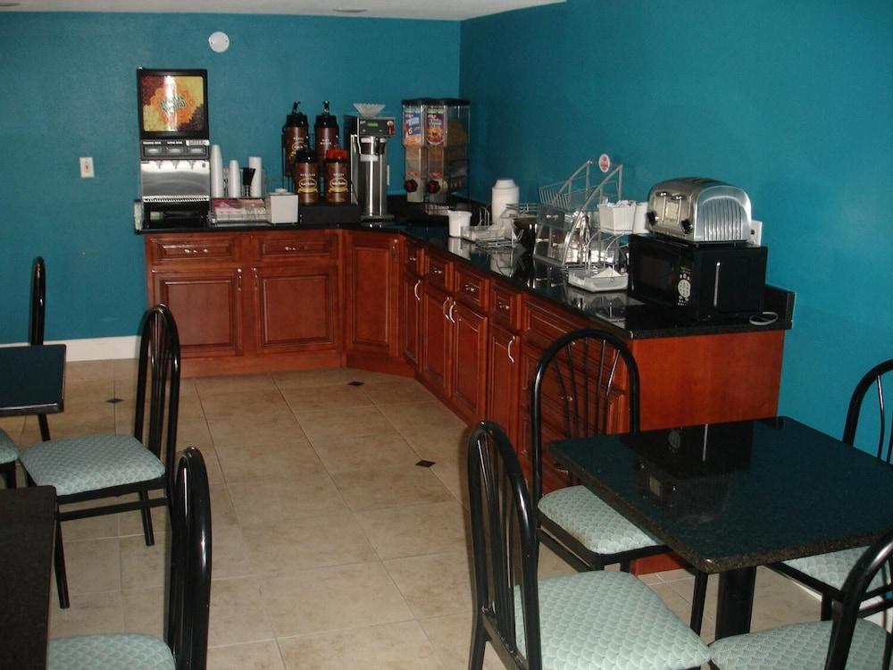 Hotel Super 8 By Wyndham Chattanooga/east Ridge East Ridge